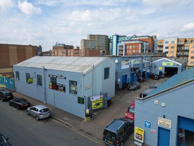 Property Image for Unit B2, Holly Street Trading Estate, Luton, LU1 3AN