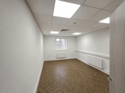 Property Image for Riverdale House, Riverdale, Wheathampstead, St. Albans, AL4 8BB