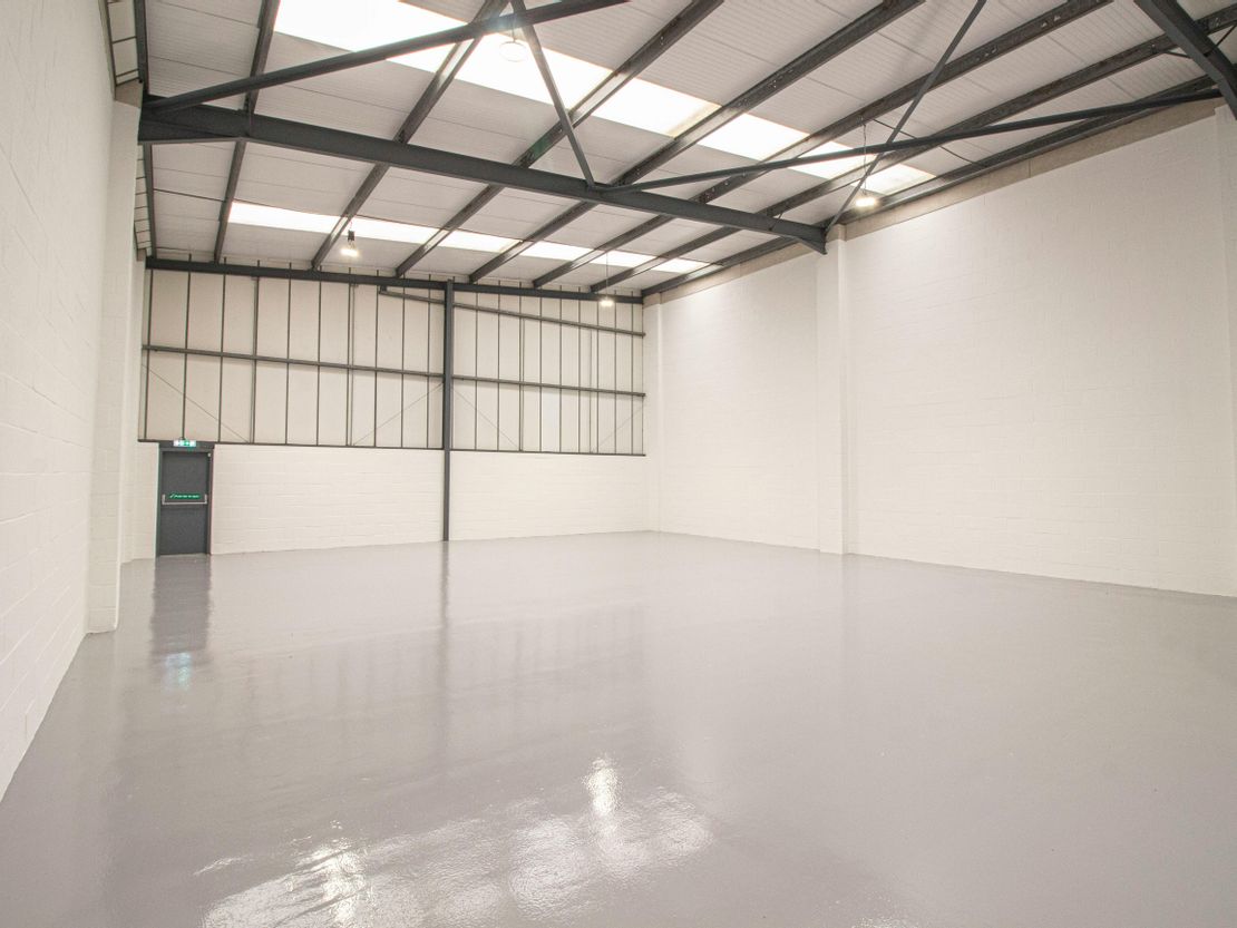 Unit 11 Airlinks Industrial Estate, Spitfire Way, Heston, TW5 9NR