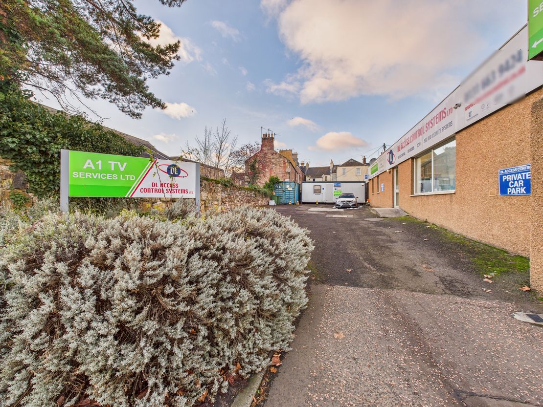 17 St. Andrew Street, Dalkeith, Midlothian, EH22 1AR