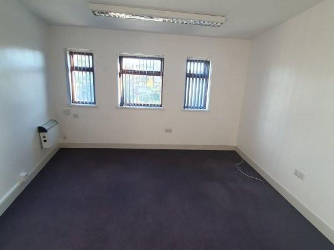 317b Old Wakefield Road, Moldgreen, Huddersfield
