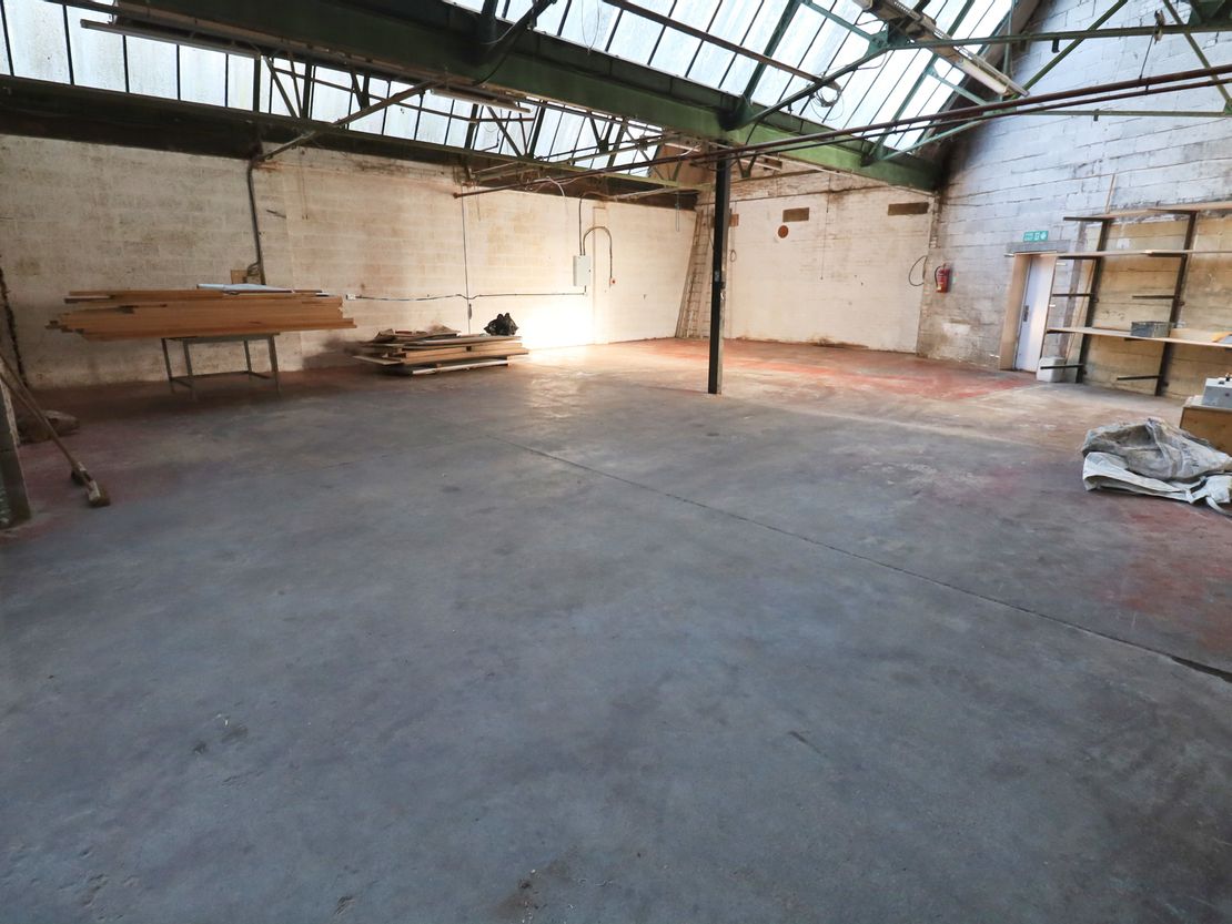 Units 9 10 & 11, Aston Industrial Estate, Aston Road, Nuneaton, Warwickshire, CV11 5EL