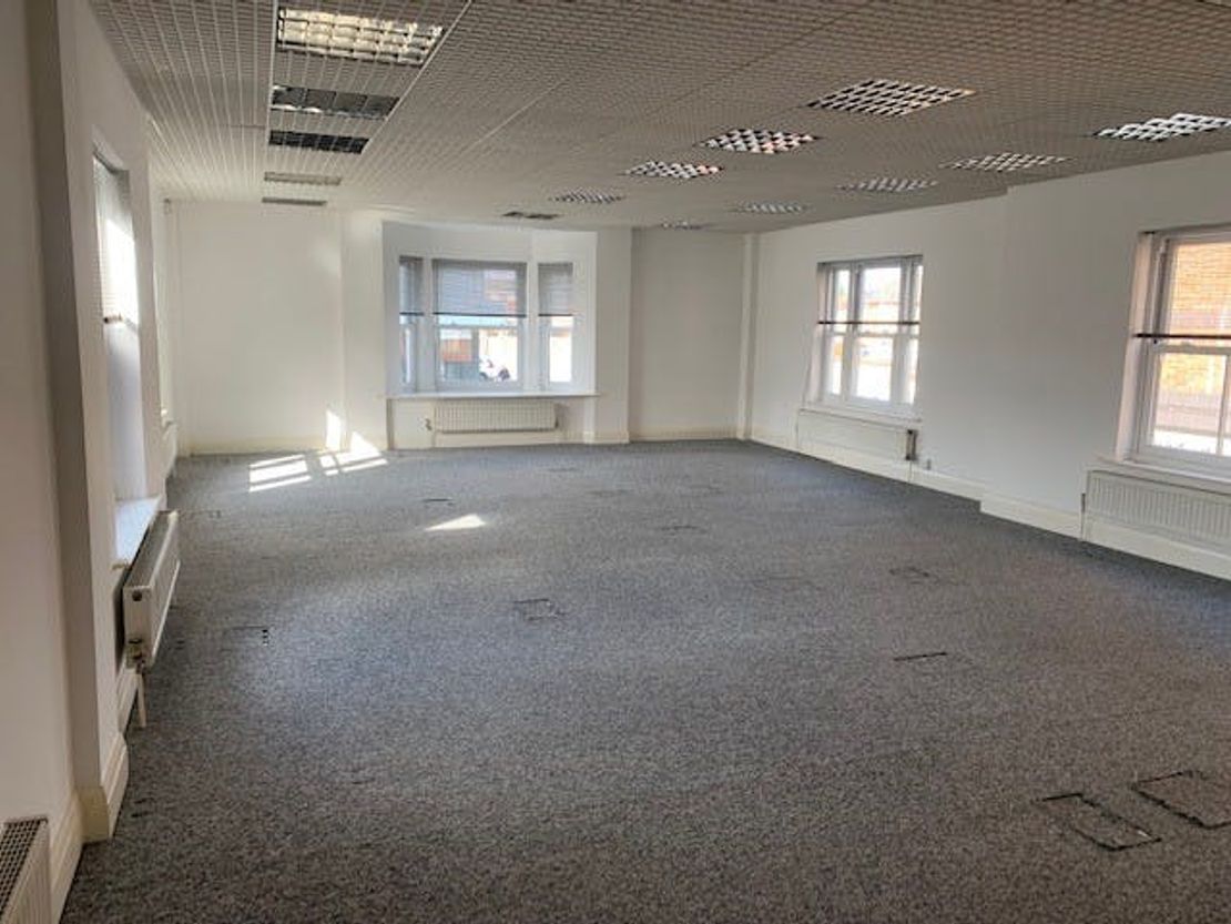 Second Floor Offices, 73 Guildford Street, Chertsey, KT16 9AS