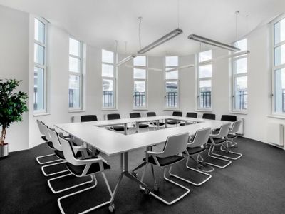 Property Image for Antonine Hub, Callendar Business Park, Falkirk, FK1 1XE