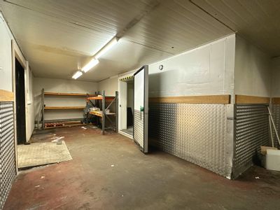 Property Image for 23 Ashton Square, Dunstable, LU6 3SN