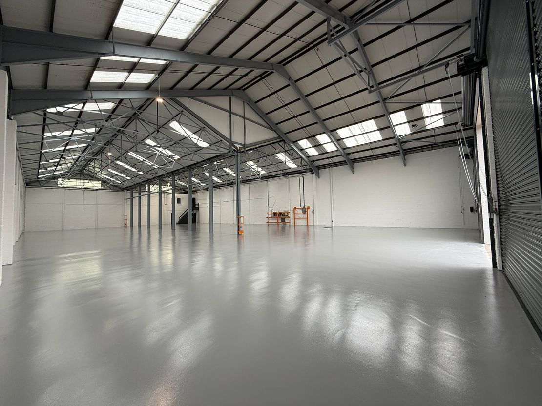 Unit A2, Vale Industrial Estate, Tolpits Lane, Watford, Hertfordshire, WD18 9QP