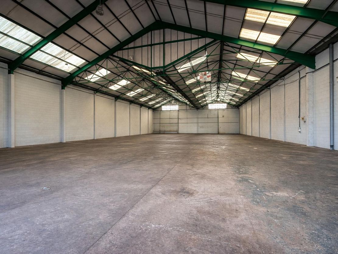 Unit A2, Vale Industrial Estate, Tolpits Lane, Watford, Hertfordshire, WD18 9QP