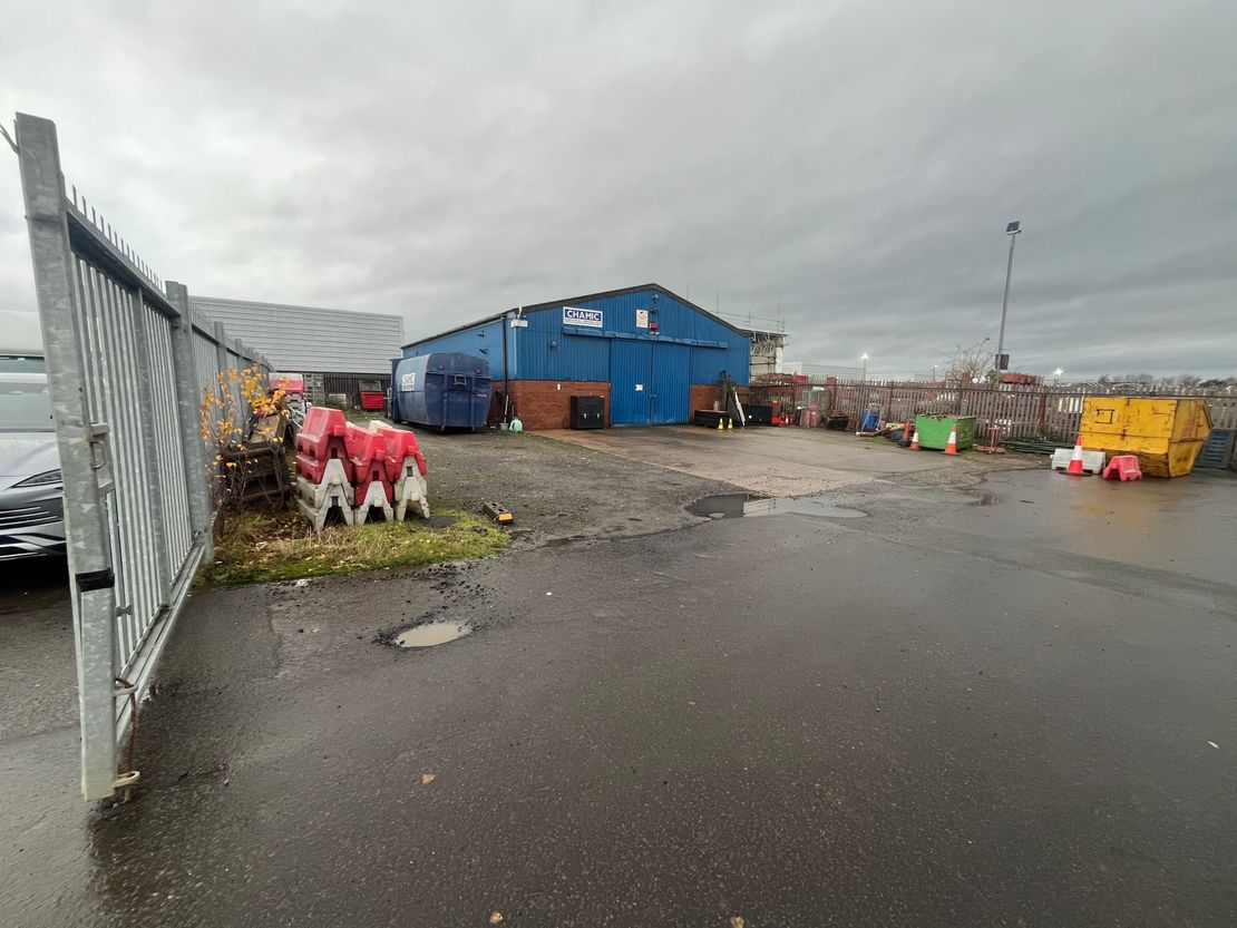 27 Bankhead Drive, Edinburgh, EH11 4DN