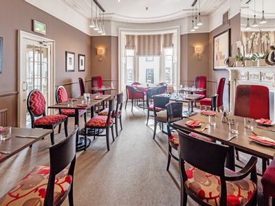 Property Image for Townhouse Hotel, 3 Market Square, Melrose, TD6 9PQ