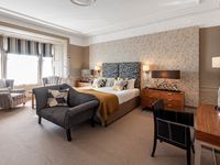 Property Image for Townhouse Hotel, 3 Market Square, Melrose, TD6 9PQ