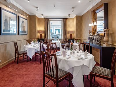 Property Image for Townhouse Hotel, 3 Market Square, Melrose, TD6 9PQ