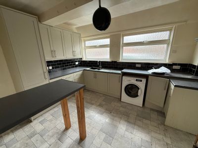 Property Image for 24 Forge Road, Tunbridge Wells, Kent, TN4 0EX