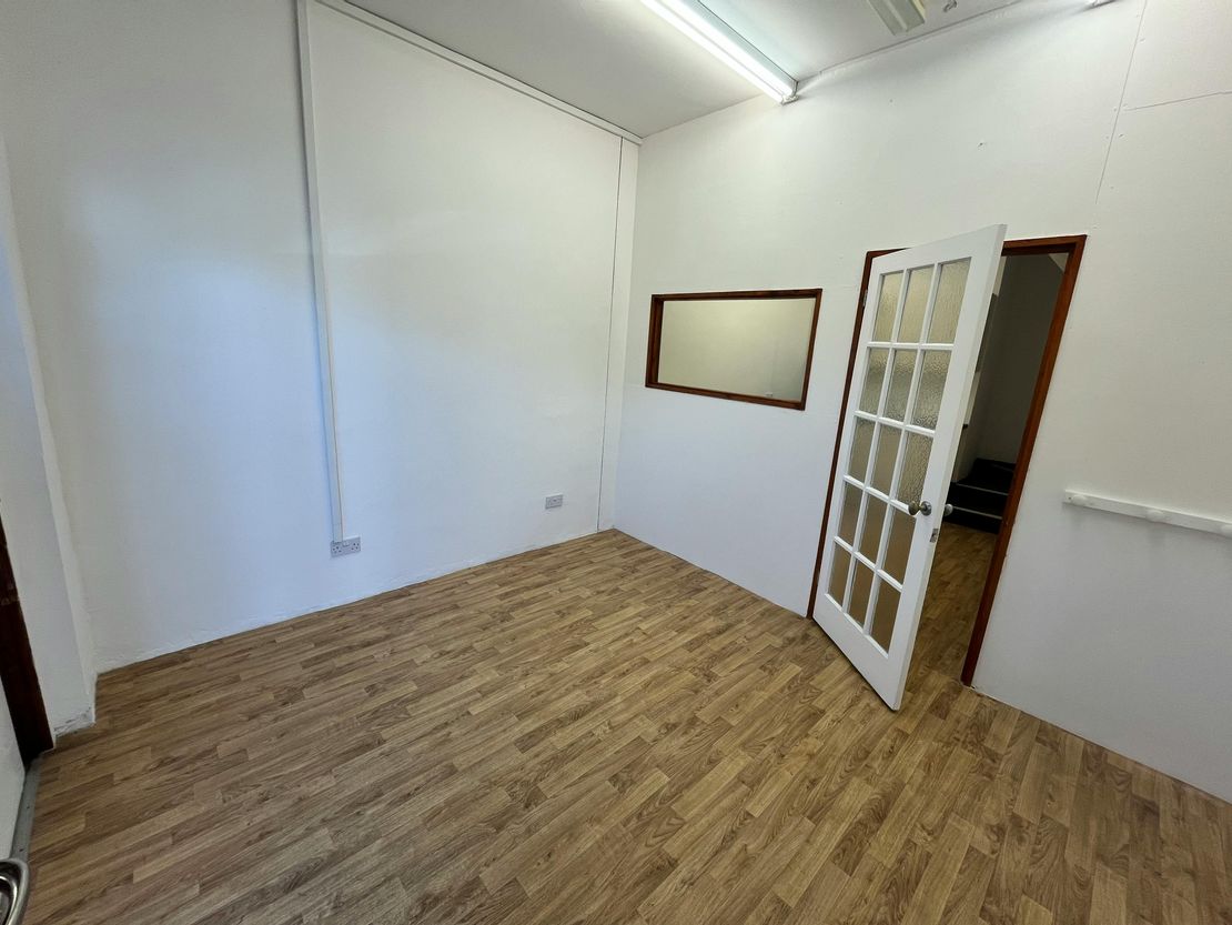 9B Connors Yard, Beeches Road, Crowborough, TN6 2AH