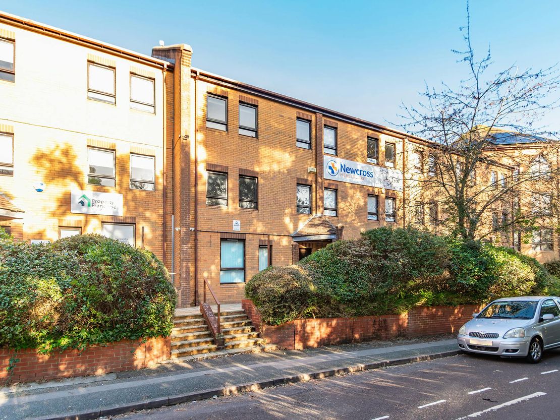 3 St Stephens Court, 15/17 Stephens Road, Bournemouth, BH2 6LA