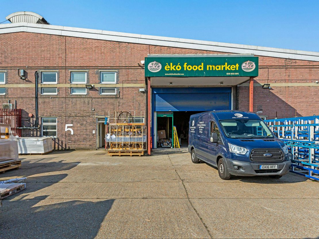 Unit 5 Meridian Trading Estate, Bugsby Way, Charlton, SE7 7SJ