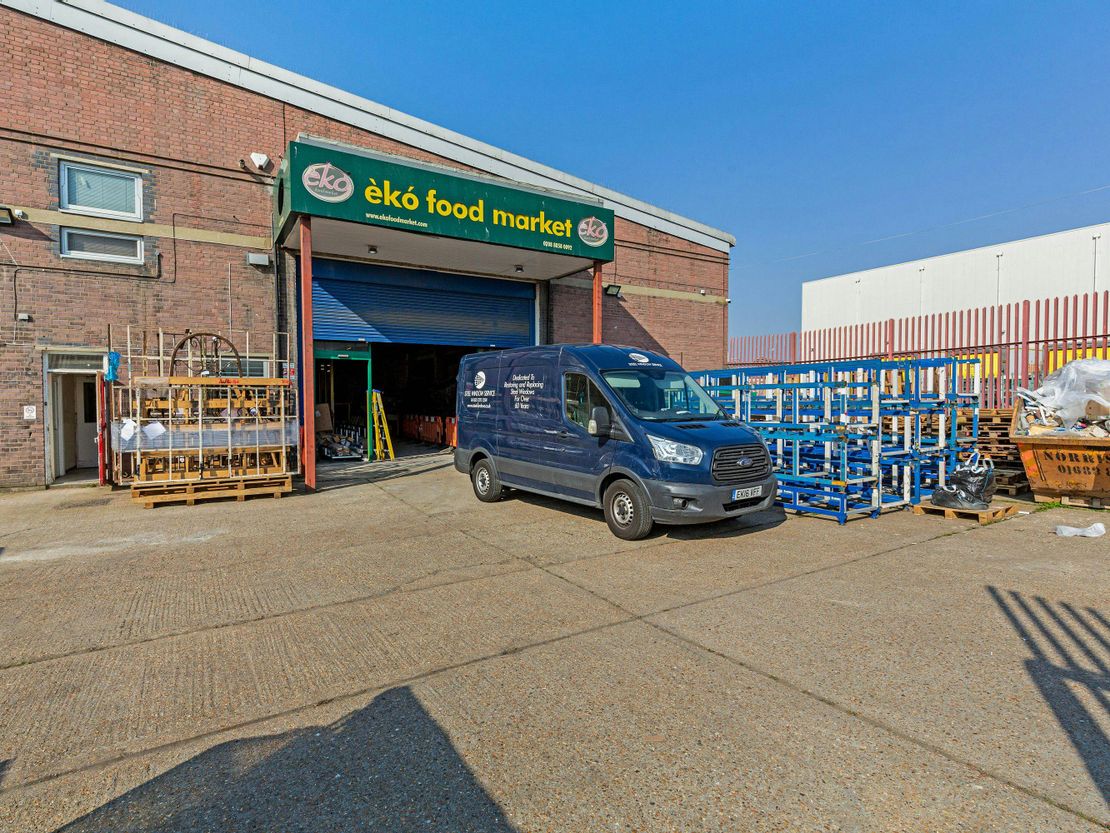 Unit 5 Meridian Trading Estate, Bugsby Way, Charlton, SE7 7SJ
