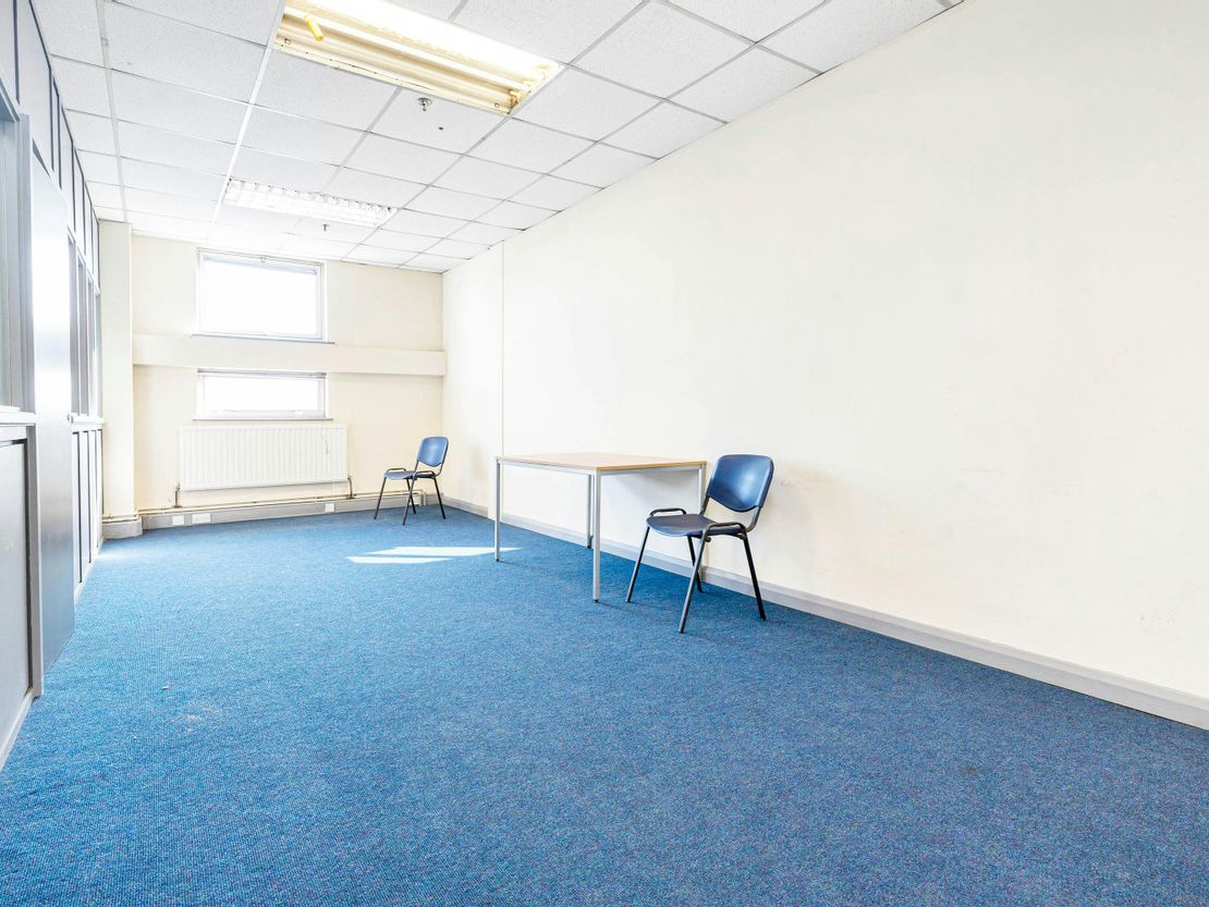 Unit 5 Meridian Trading Estate, Bugsby Way, Charlton, SE7 7SJ