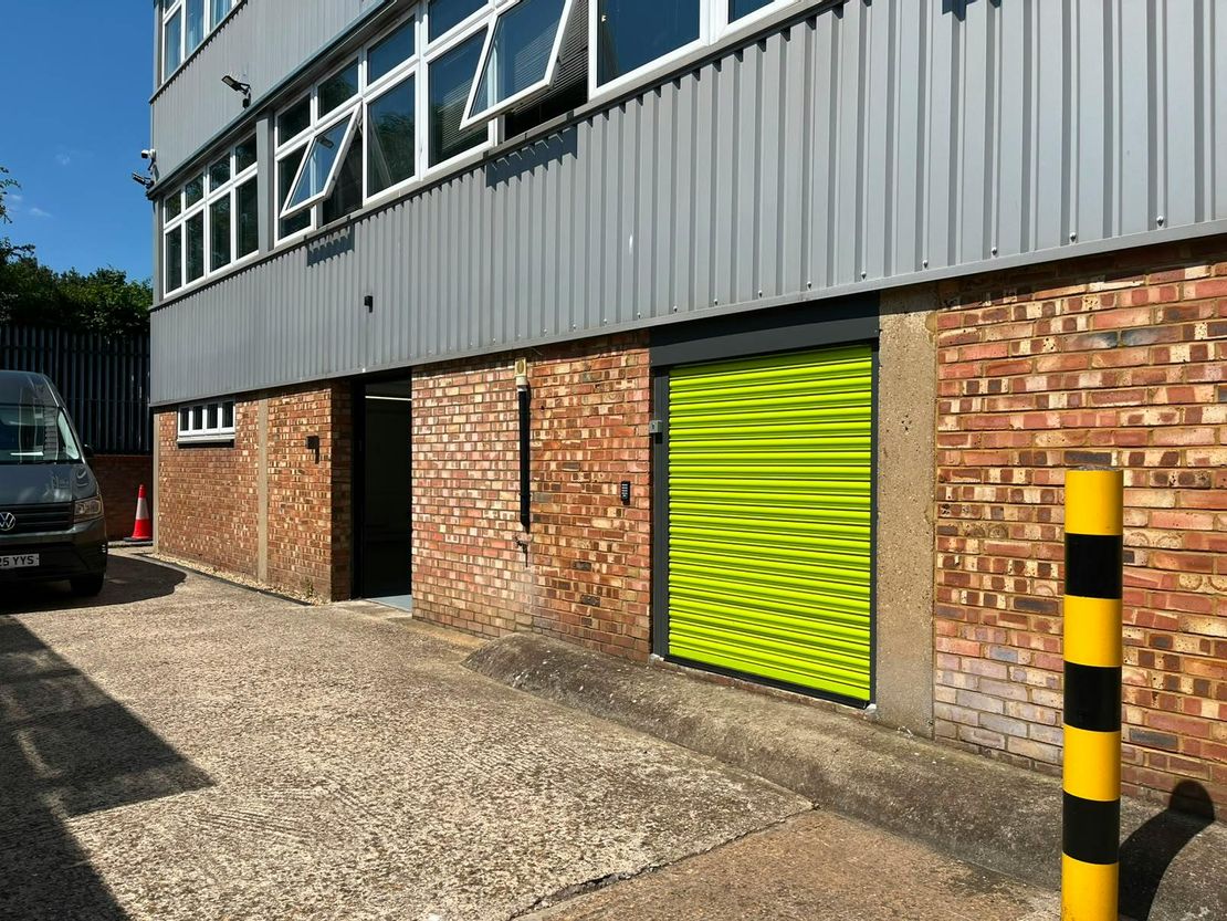 Unit 4a, Moda Centre, Stirling Way, Borehamwood, WD6 2BW