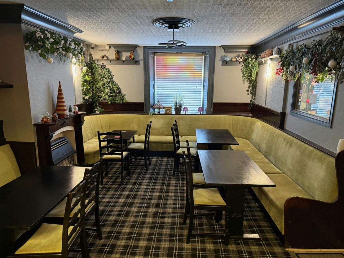Royal Oak, 31 Manchester Road, Deepcar, Sheffield, S36 2QX