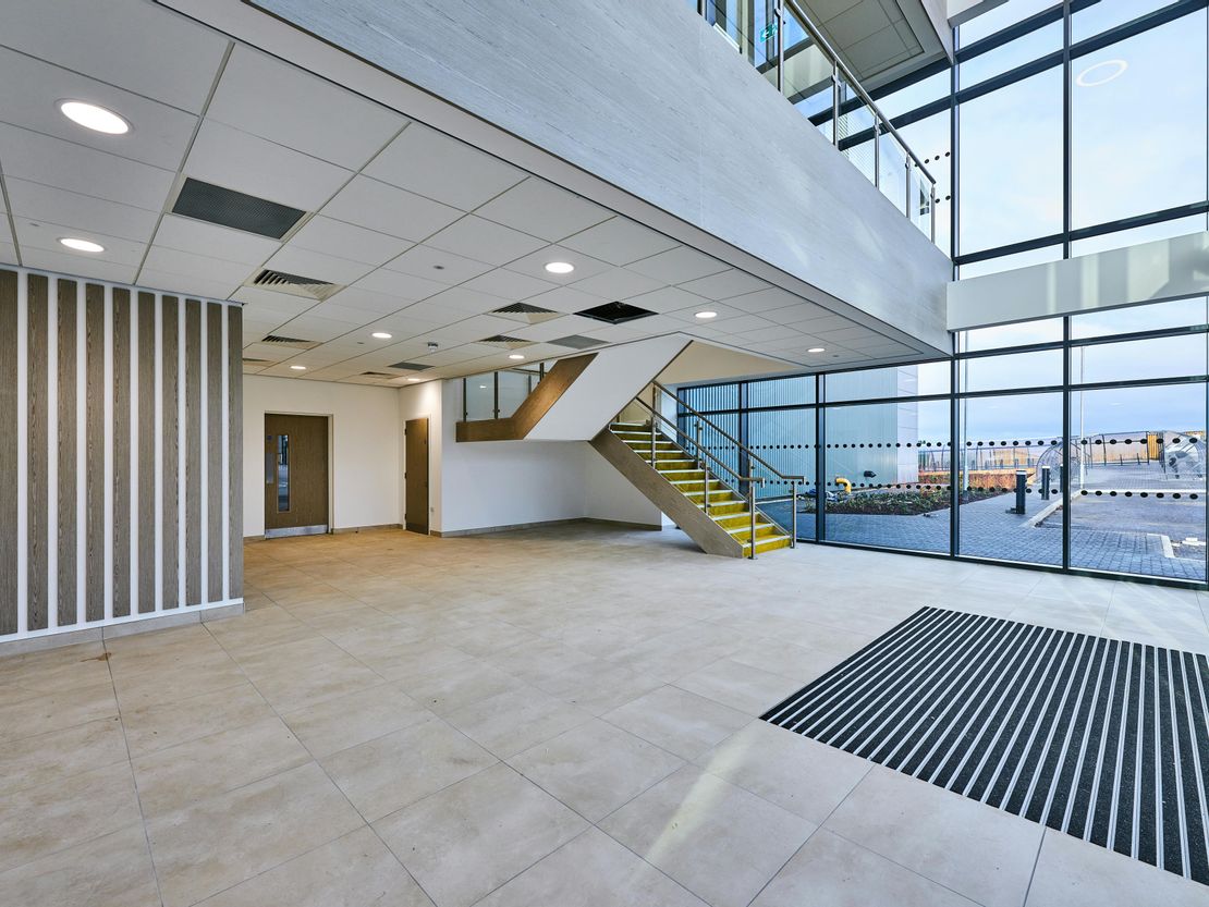 Barnsley 340, Dearne Valley Parkway, Barnsley, South Yorkshire, S74 9LH