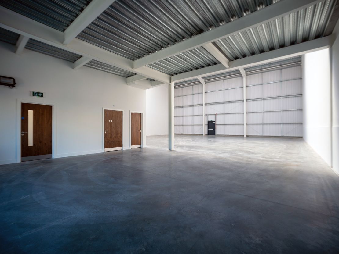 Unit 4 Saltwhistle Business Park, 42-44 Holmethorpe Avenue, Redhill, Surrey, RH1 2NL