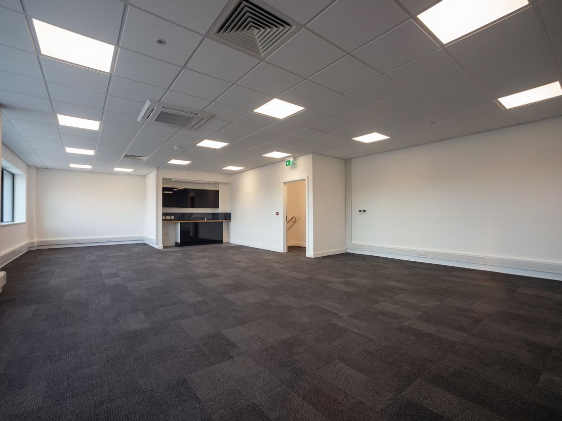Unit 4 Saltwhistle Business Park, 42-44 Holmethorpe Avenue, Redhill, Surrey, RH1 2NL