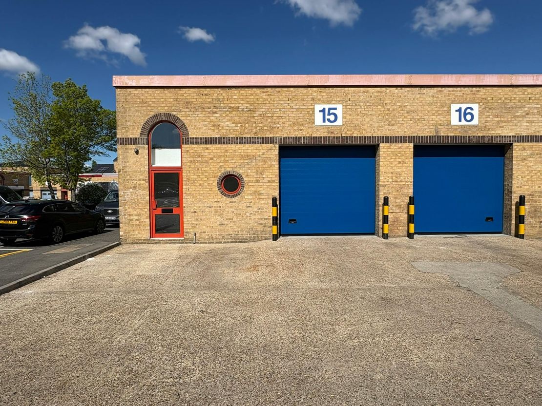 Unit 15 Mill Farm Business Park, Millfield Road, Hounslow, TW4 5PY