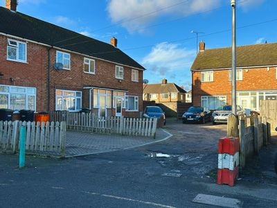 Property Image for Land R/o Nursery Parade, Nursery Road, Luton, LU3 2QP