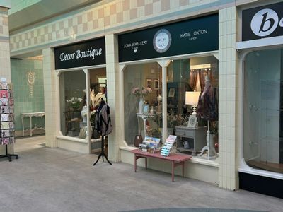 Property Image for Unit 9 Cavendish Arcade, Buxton, SK17 6BQ