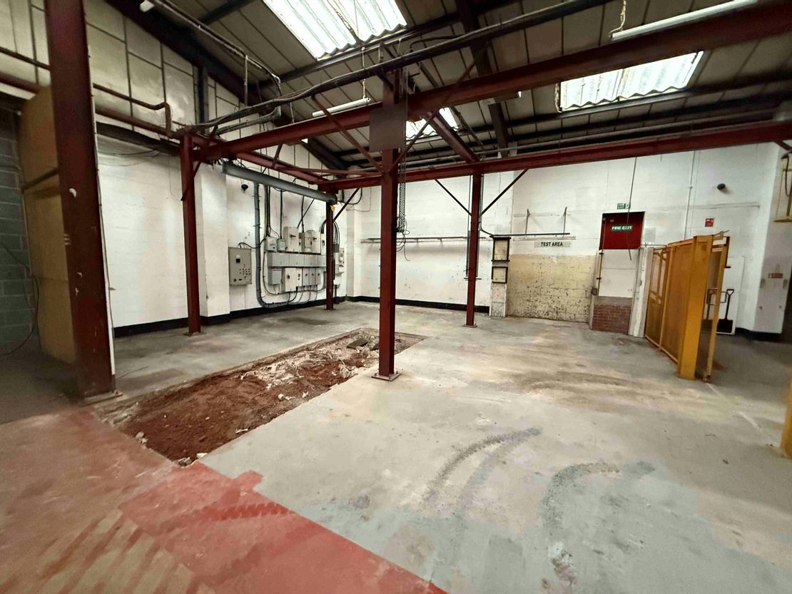 Unit 5, Plantation Road, Newstead Industrial Trading Estate, Trentham, Stoke-on-Trent, ST4 8HX