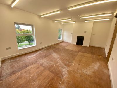 Property Image for FF And SF, 42 Market Square, Toddington, Dunstable, Bedfordshire, LU5 6BS