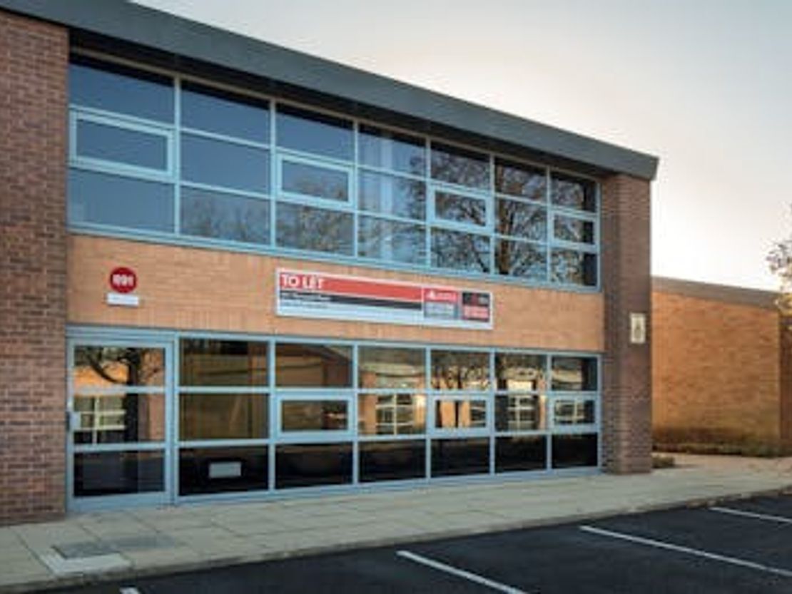 891 Plymouth Road, Slough, SL1 4LP