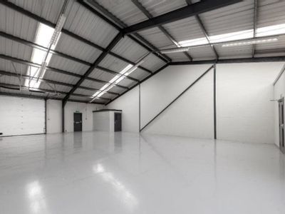 Property Image for 882 Plymouth Road, Slough, SL1 4LP