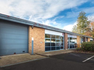 Property Image for 878 Plymouth Road, Slough, SL1 4LP