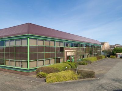 Property Image for 552 Fairlie Road, Slough, SL1 4PY