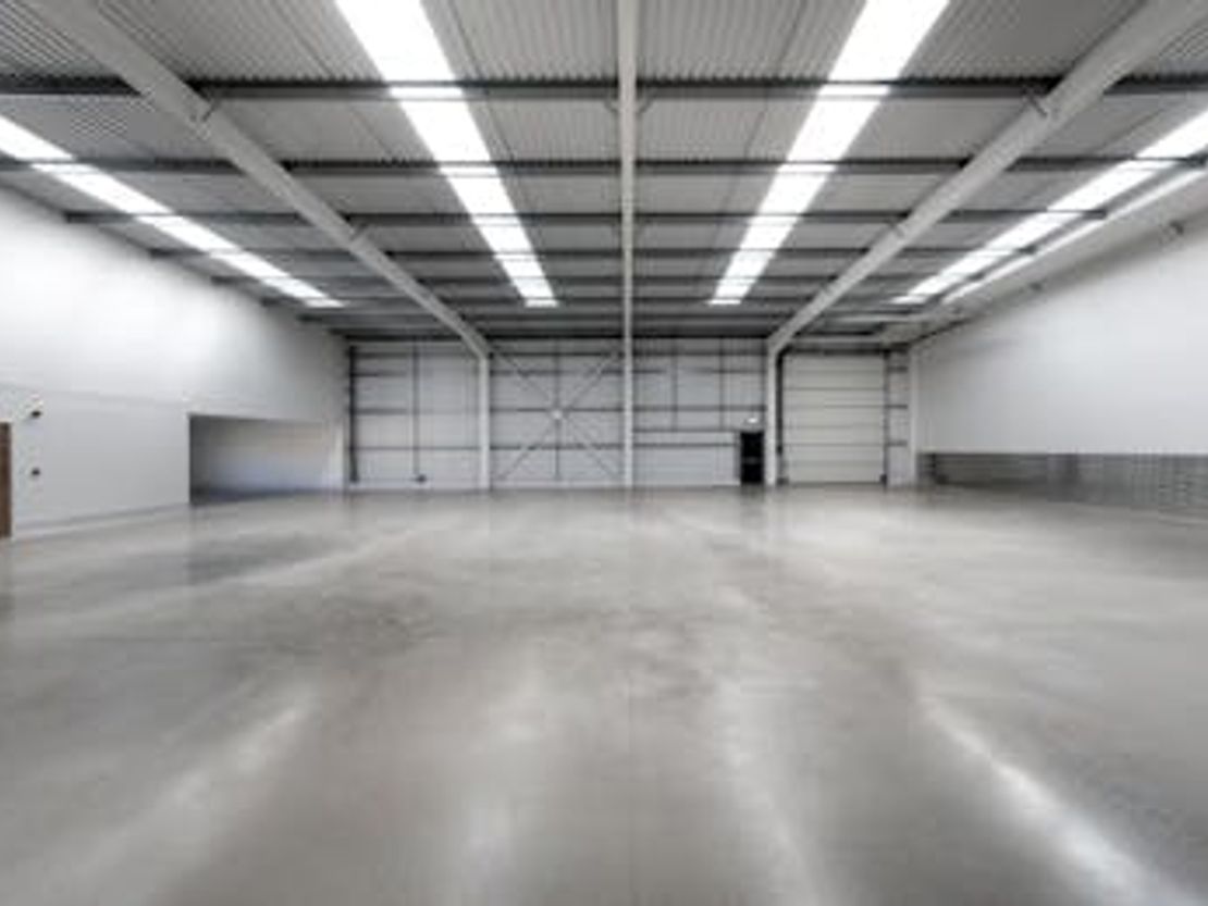 697 Stirling Road, Slough, SL1 4ST