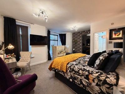 Property Image for Arthington Hotel, 24 St. Chads Road, Blackpool, FY1