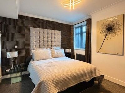 Property Image for Arthington Hotel, 24 St. Chads Road, Blackpool, FY1