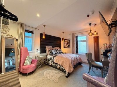 Property Image for Arthington Hotel, 24 St. Chads Road, Blackpool, FY1