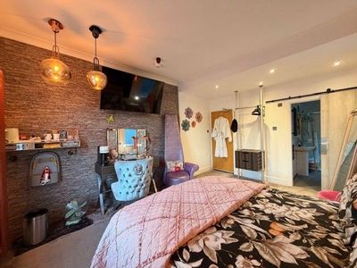 Property Image for Arthington Hotel, 24 St. Chads Road, Blackpool, FY1