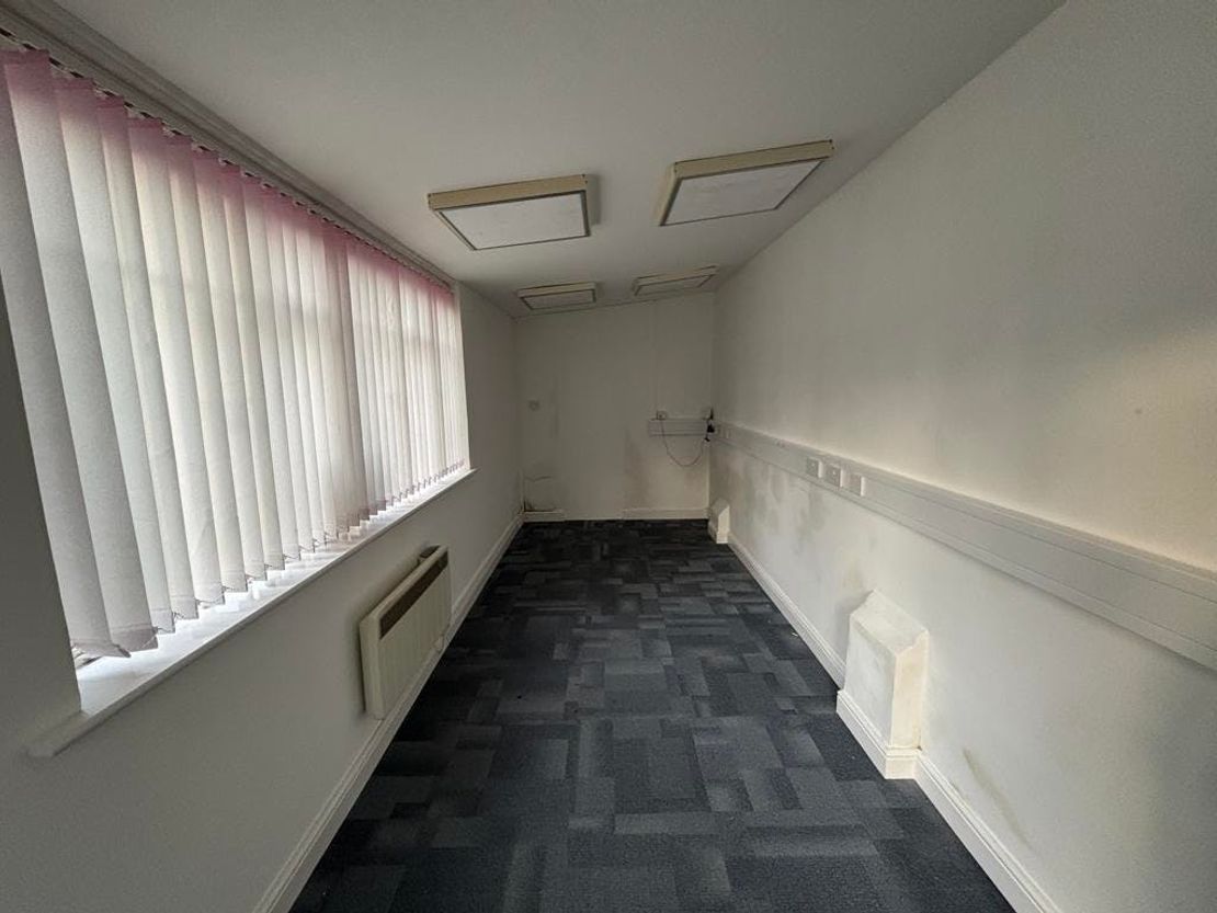 Storage & office units, 47(B-F) Queens Road, Bury St. Edmunds, IP33 3EW
