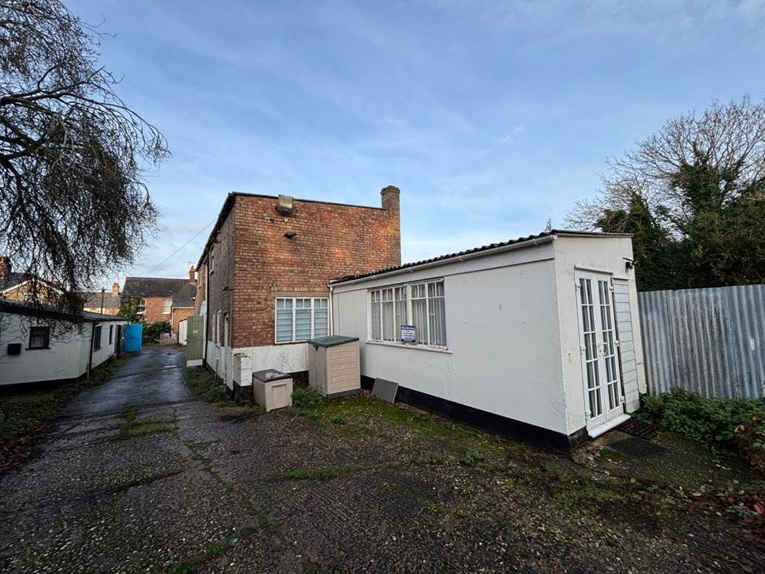 Storage & office units, 47(B-F) Queens Road, Bury St. Edmunds, IP33 3EW