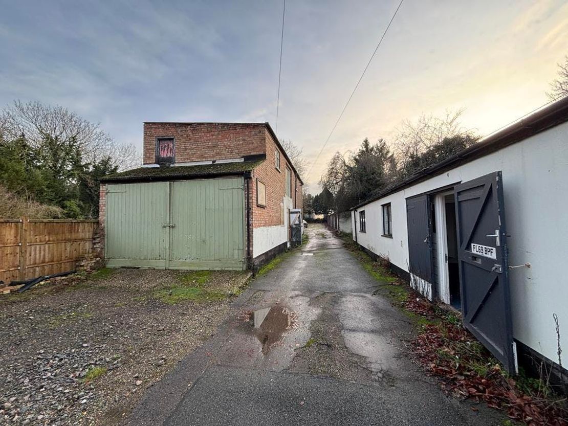 Storage & office units, 47(B-F) Queens Road, Bury St. Edmunds, IP33 3EW