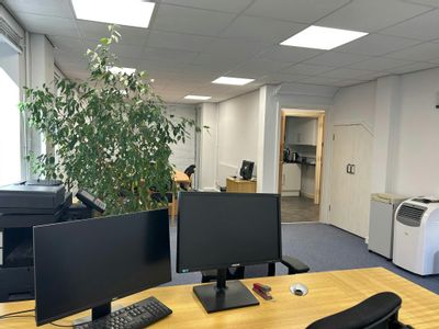 Property Image for Unit 1, Wellington Business Park, Crowthorne, RG45 6LS