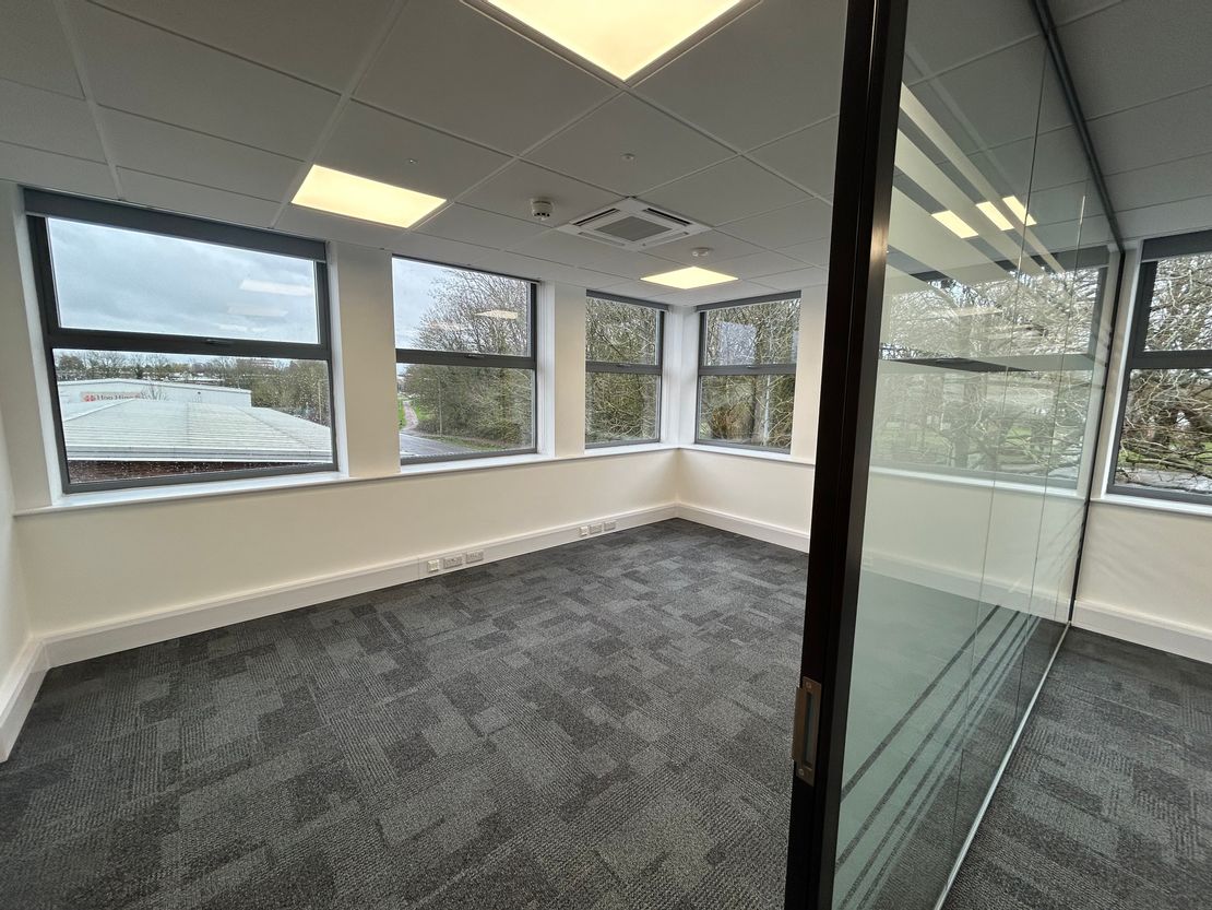 9&10 Lakeview House, Bond Avenue, Mount Farm, Milton Keynes, MK1 1TJ