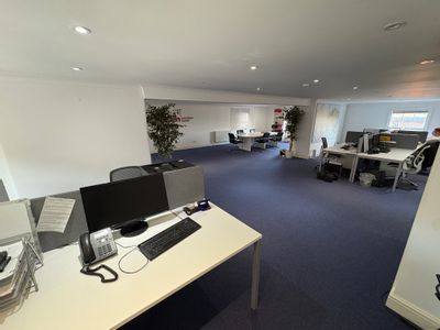 Property Image for 37B Jewry Street, Winchester, Hampshire, SO23 8RY