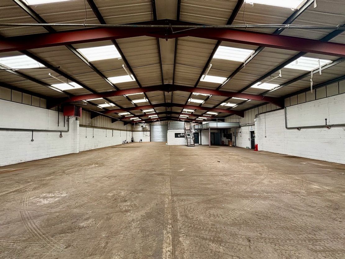 Unit 3 Singer Way, Woburn Road Industrial Estate, Kempston, Bedford, MK42 7AW