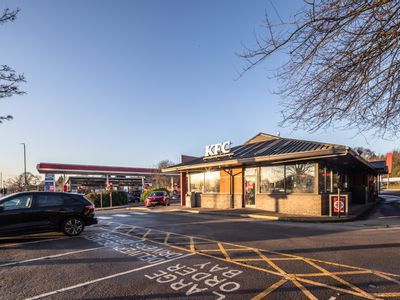 Property Image for KFC, Manor Road, Broadway, Horsforth, LS18 4DX