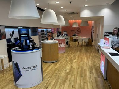 Property Image for 241 Marlowes, Hemel Hempstead, HP1 1BL
