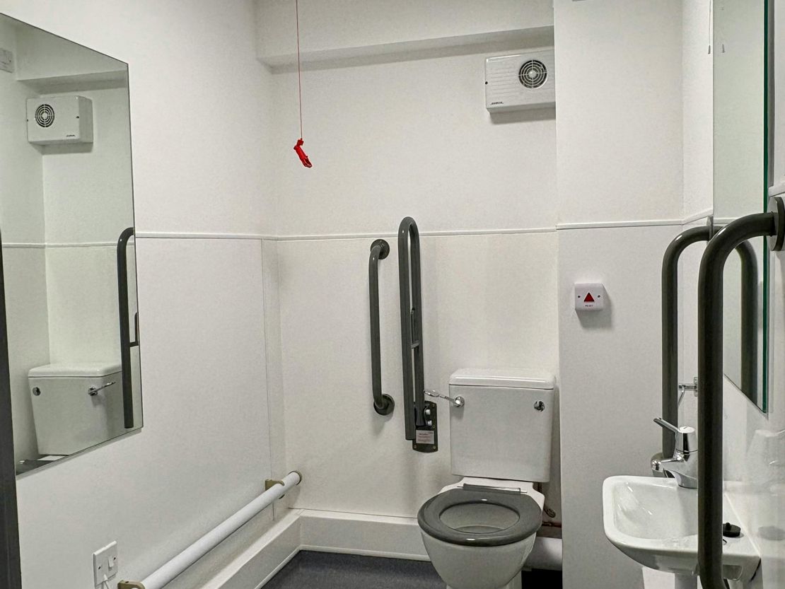 Unit 20, Shepperton Business Park, Govett Av, Shepperton, TW17 8BA